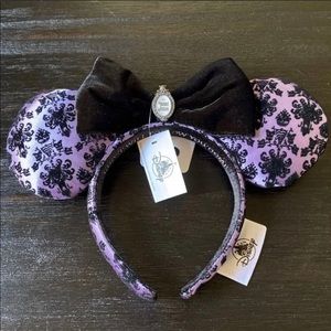 Disney Minnie Bow Haunted Mansion Wallpaper Ears